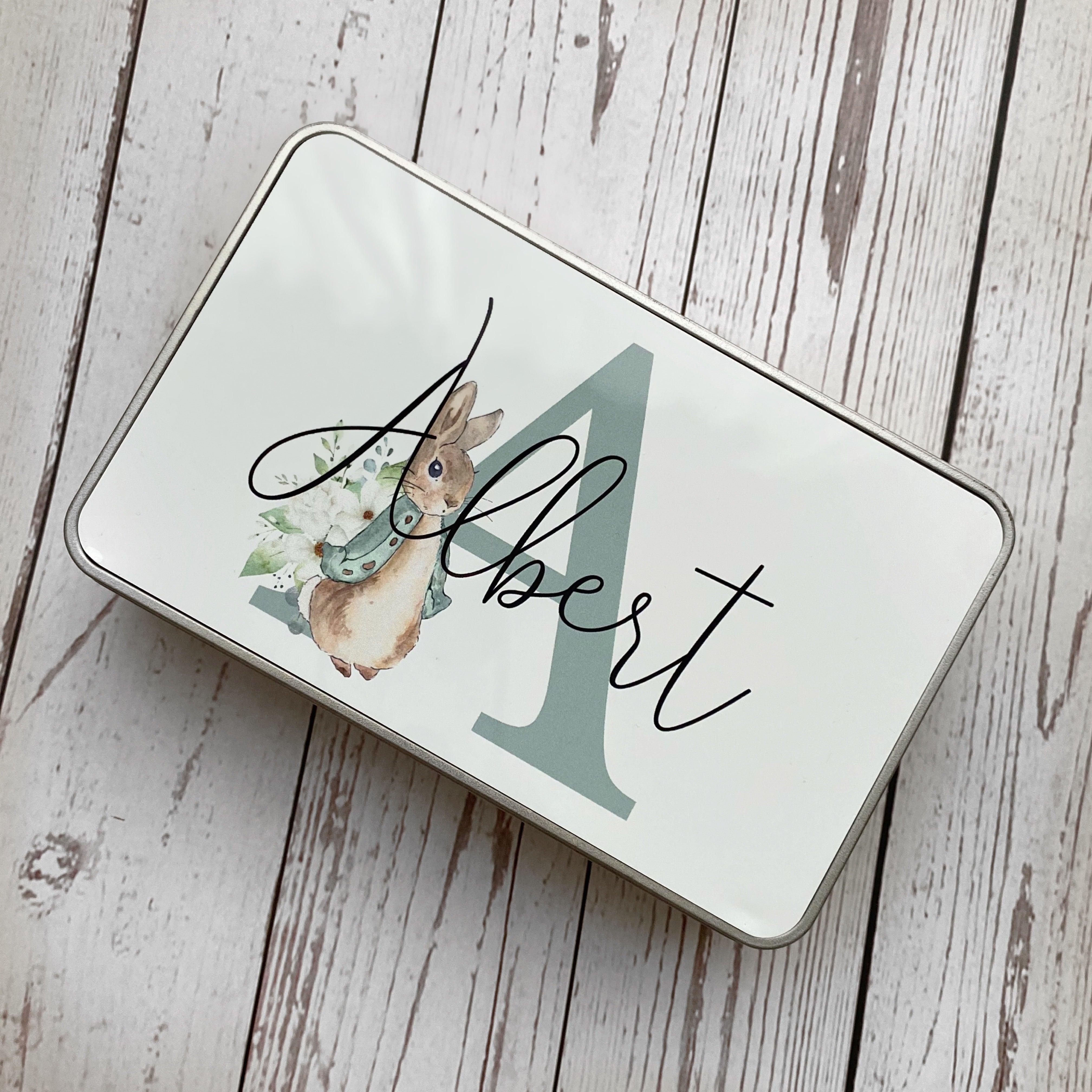 madkasse med navn, madkasse børn, madkasse til børn, madkasse metal, metal madkasse , peter kanin madkasse, metal boks med navn, boks med navn, my little nordic